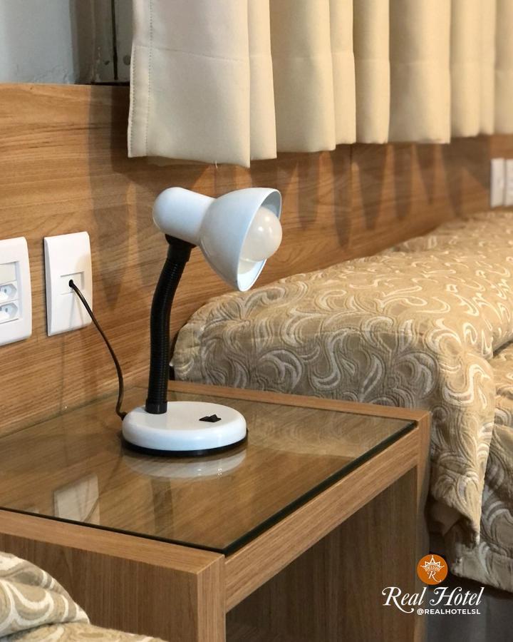 סץ' לגואס Real Hotel מראה חיצוני תמונה